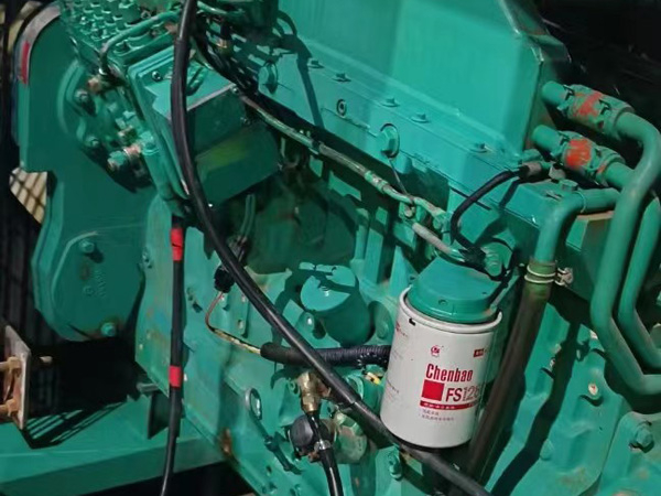 肥西如何确定新的发电机组控制系统是否与原系统兼容？